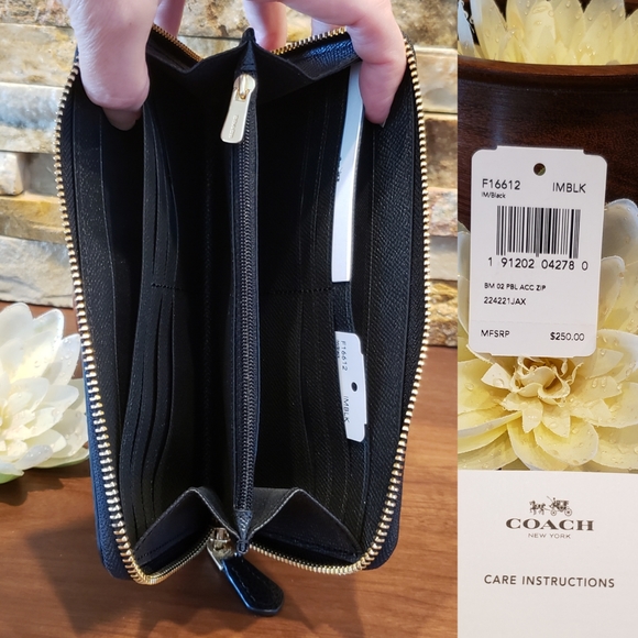 **SALE - 1 left!** NEW Coach Bag & Wallet ~RARE~ - Picture 7 of 8